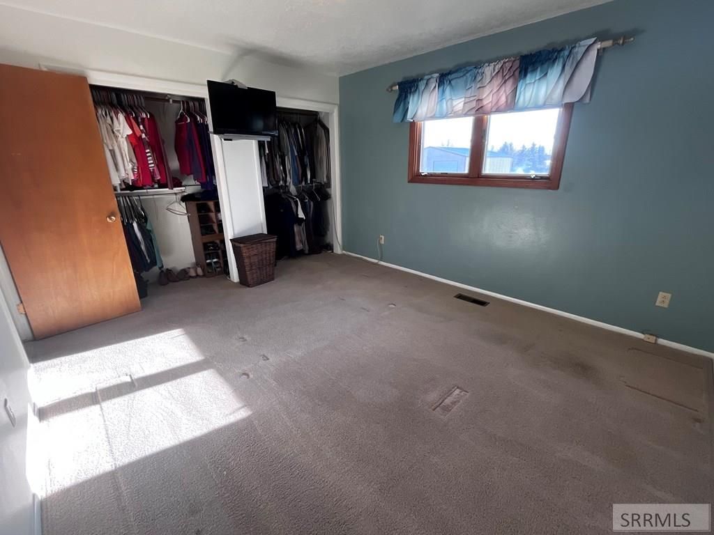 Image 11 of property listing at 1110 E 65th N, Idaho Falls, ID 83401