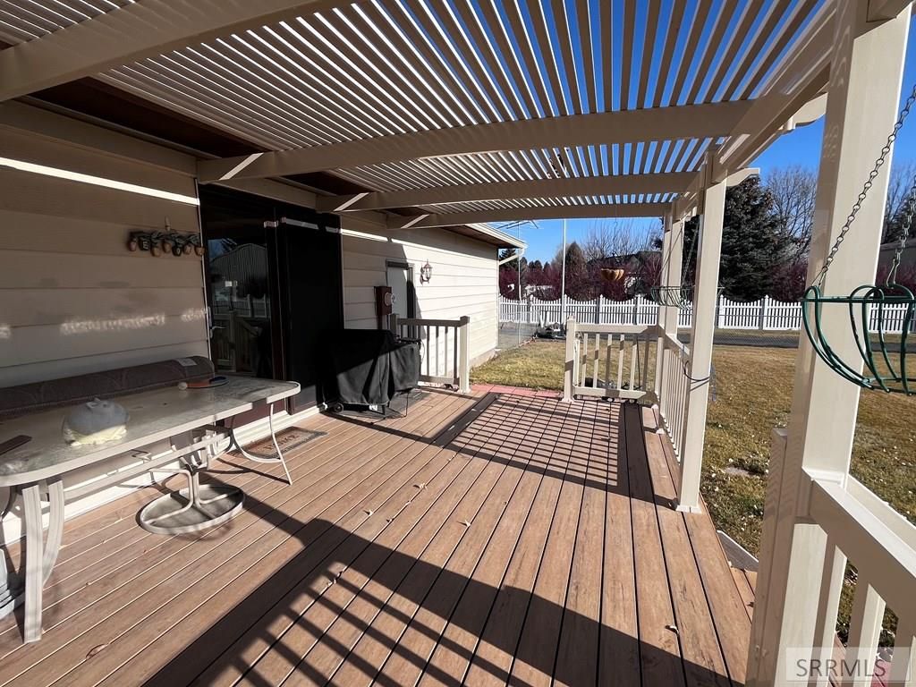 Image 25 of property listing at 1110 E 65th N, Idaho Falls, ID 83401