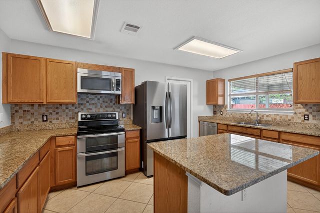 1205 Apollo CIR, Round Rock, TX 78664