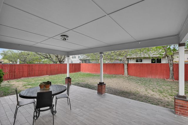 1205 Apollo CIR, Round Rock, TX 78664