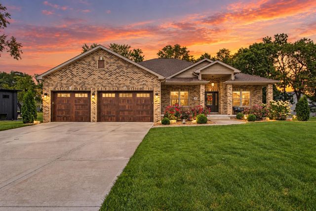 45 Mattico Lane, Crown Point, IN 46307