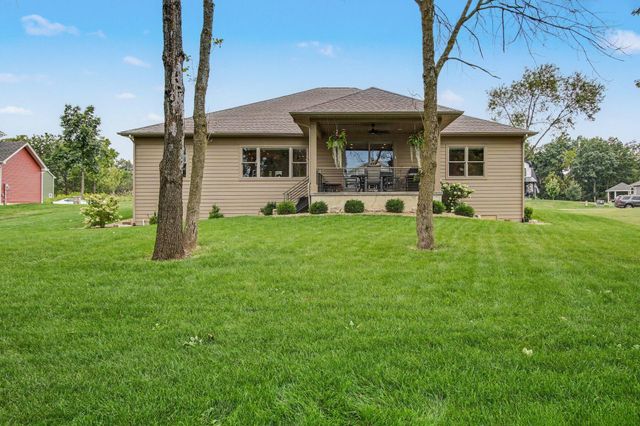 45 Mattico Lane, Crown Point, IN 46307