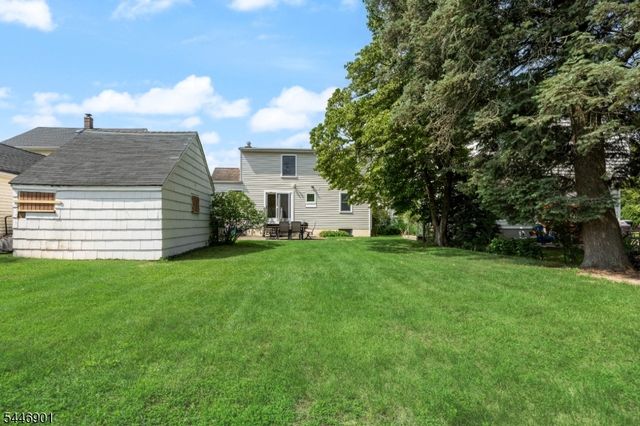 419 Ridgeview Ave, Scotch Plains Twp., NJ 07076