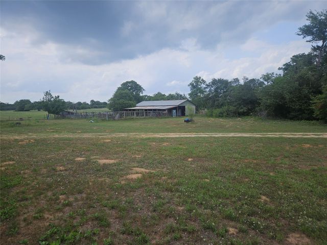 8912 C R 322, Milano, TX 76556