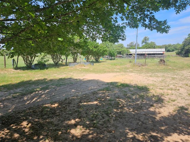 8912 C R 322, Milano, TX 76556