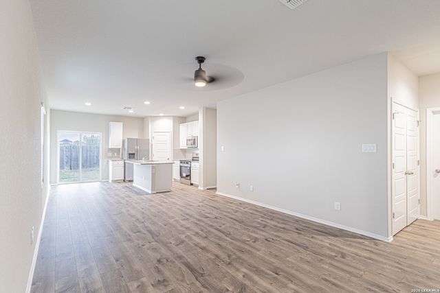 5919 Olson Bluffs, San Antonio, TX 78252