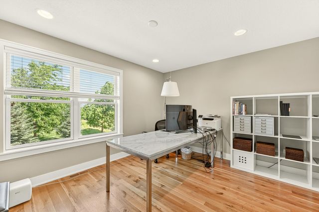 933 Fox Valley Place SW, Rochester, MN 55902