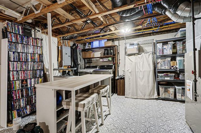 5886 Blendon Place Drive, 4D, Columbus, OH 43230