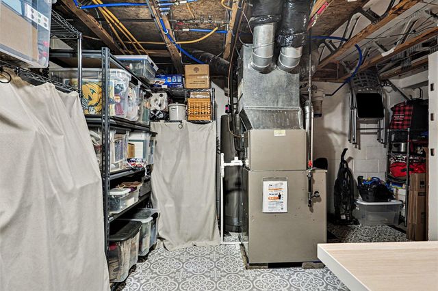 5886 Blendon Place Drive, 4D, Columbus, OH 43230