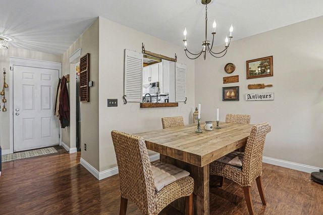 5886 Blendon Place Drive, 4D, Columbus, OH 43230