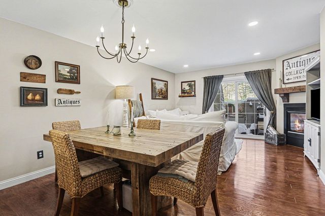 5886 Blendon Place Drive, 4D, Columbus, OH 43230