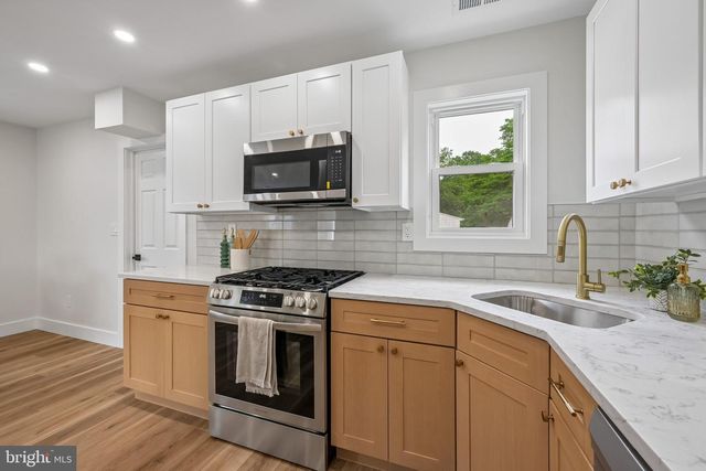64 BRUCE DR, Deptford, NJ 08096