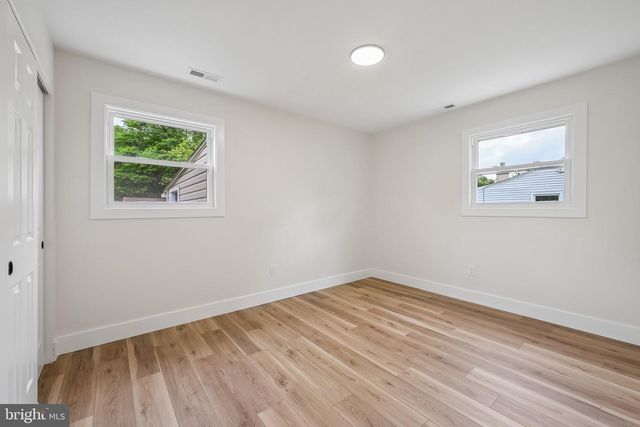 64 BRUCE DR, Deptford, NJ 08096