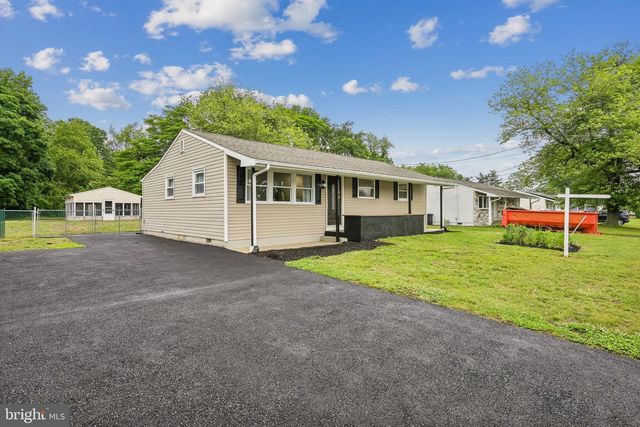 64 BRUCE DR, Deptford, NJ 08096