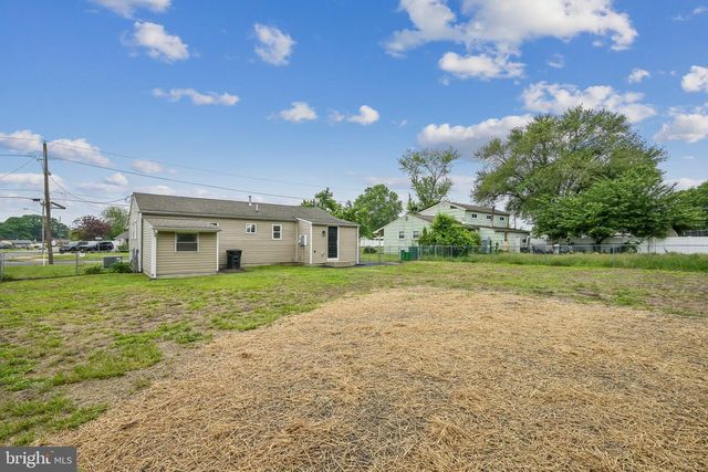64 BRUCE DR, Deptford, NJ 08096