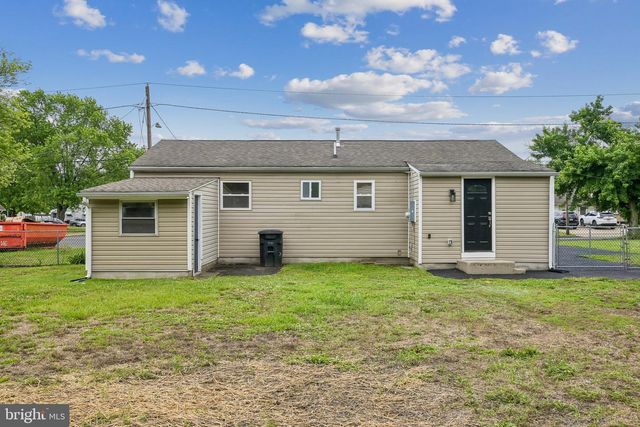 64 BRUCE DR, Deptford, NJ 08096