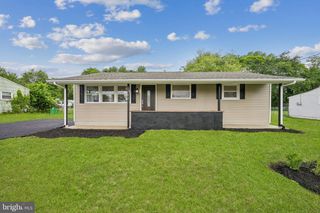 64 BRUCE DR, Deptford, NJ 08096