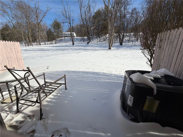 242 Quail Run Rd, Peters Twp, PA 15367