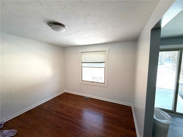 242 Quail Run Rd, Peters Twp, PA 15367