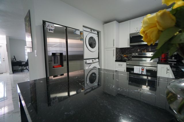 1765 W 41st Street Unit 2d, Hialeah, FL 33012