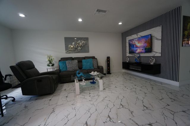 1765 W 41st Street Unit 2d, Hialeah, FL 33012