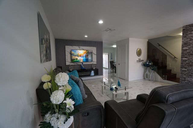 1765 W 41st Street Unit 2d, Hialeah, FL 33012