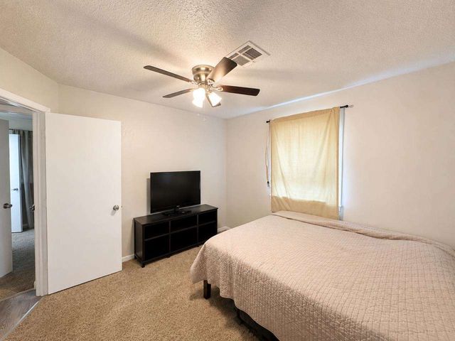 4639 NW Santa Fe Ave, Lawton, OK 73505