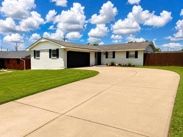 4639 NW Santa Fe Ave, Lawton, OK 73505