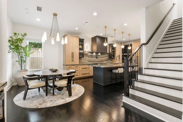 3960 W Alabama Street, Houston, TX 77027