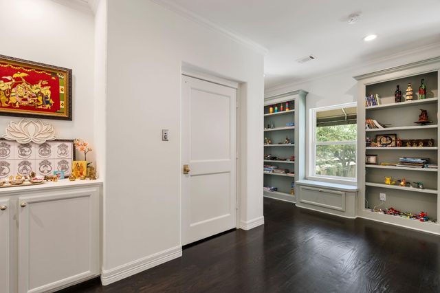 3960 W Alabama Street, Houston, TX 77027