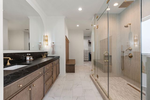 3960 W Alabama Street, Houston, TX 77027