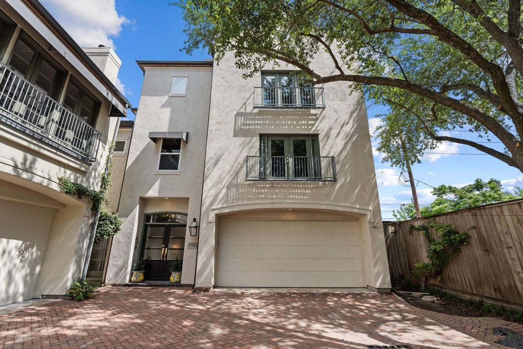 3960 W Alabama Street, Houston, TX 77027