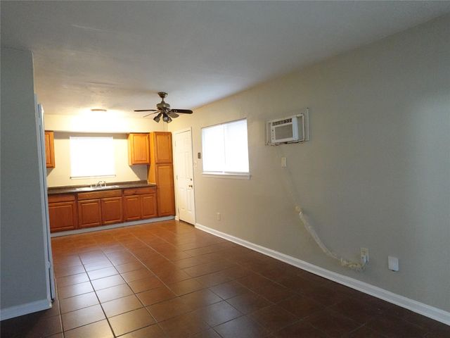 7516 Lockwood Drive, Houston, TX 77016