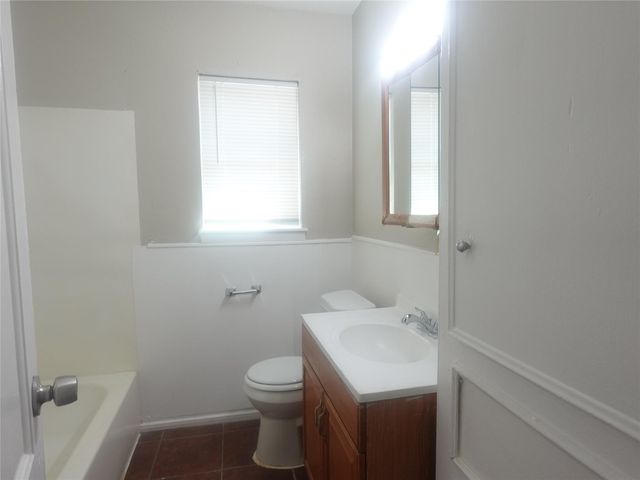 7516 Lockwood Drive, Houston, TX 77016