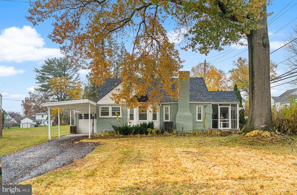 817 BEACH ST, Reading, PA 19605