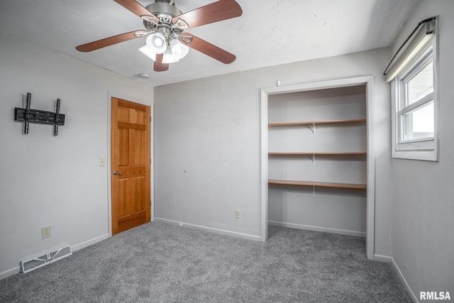 4240 4TH Avenue, East Moline, IL 61244