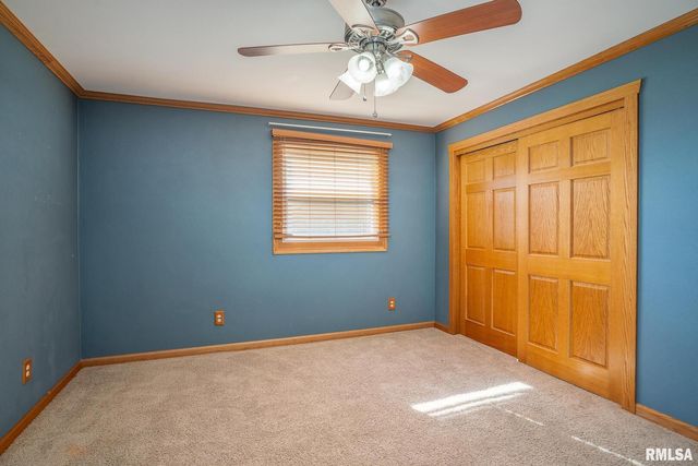 4240 4TH Avenue, East Moline, IL 61244