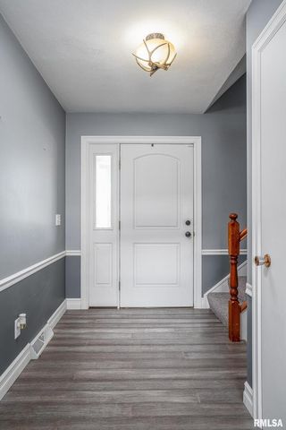 4240 4TH Avenue, East Moline, IL 61244