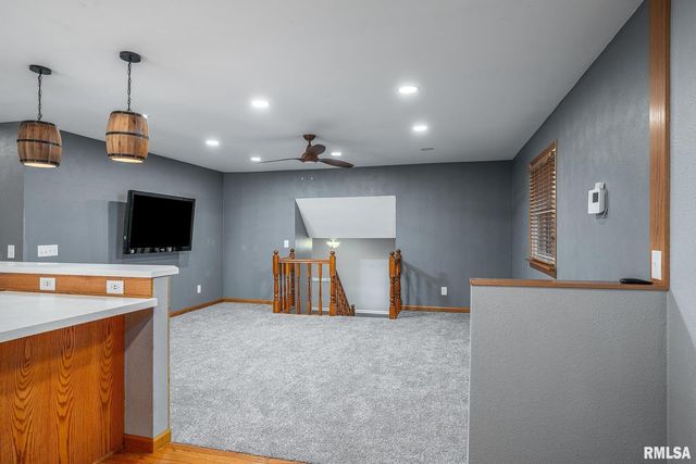 4240 4TH Avenue, East Moline, IL 61244