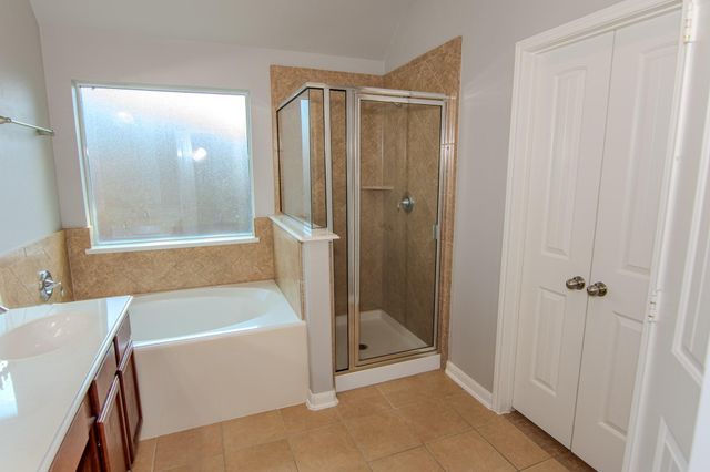 507 Harbor Mist Drive, Crosby, TX 77532