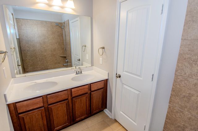 507 Harbor Mist Drive, Crosby, TX 77532