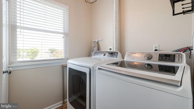 537 WHITFORD CIR, Telford, PA 18969