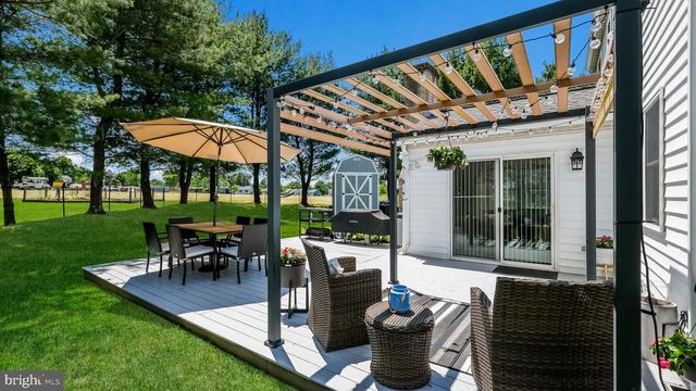 537 WHITFORD CIR, Telford, PA 18969