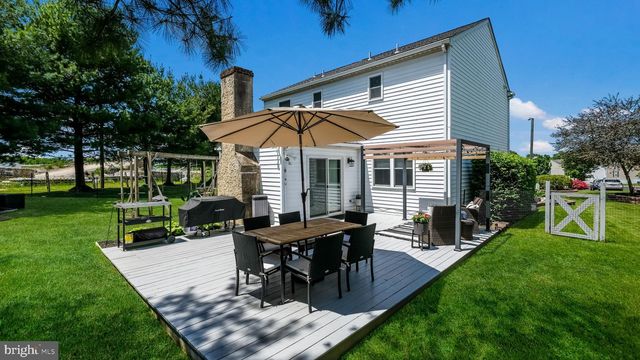 537 WHITFORD CIR, Telford, PA 18969