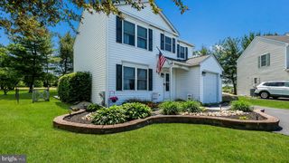 537 WHITFORD CIR, Telford, PA 18969