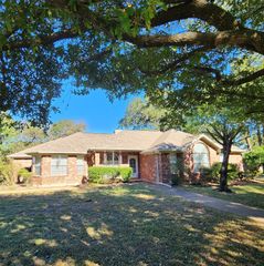 123 Park Lane, Golinda, TX 76655