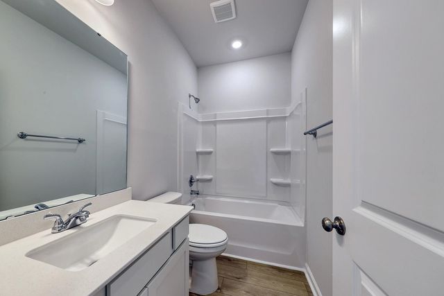 1137 Hainer Place Dr, Conway, SC 29526