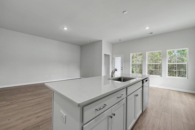 1137 Hainer Place Dr, Conway, SC 29526