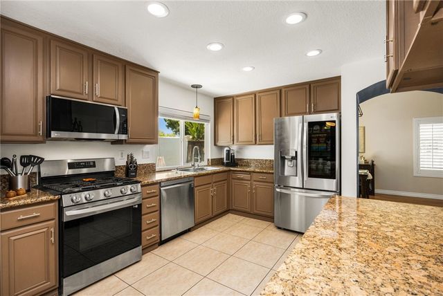 7 Temecula Court, Rancho Santa Margarita, CA 92688