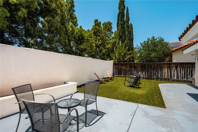 7 Temecula Court, Rancho Santa Margarita, CA 92688